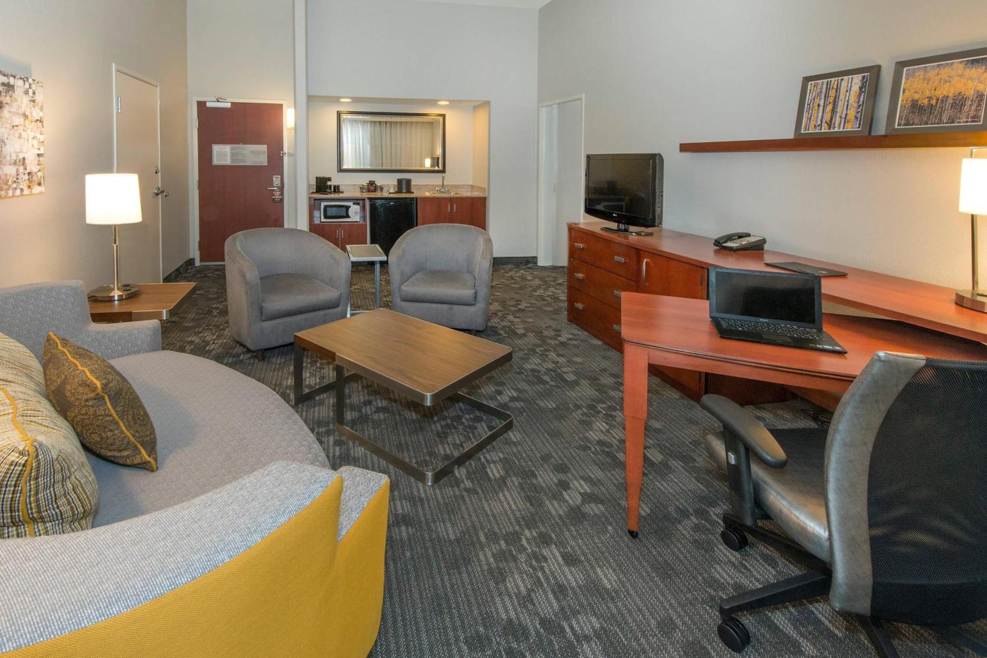 Courtyard By Marriott Albany Hotel Kültér fotó